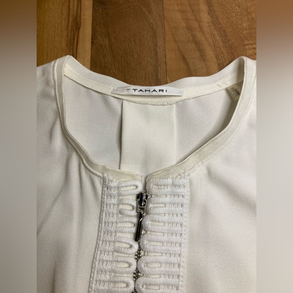 T Tahari White Blouse Lace Sleeve Small zipper Front - Picture 2 of 6